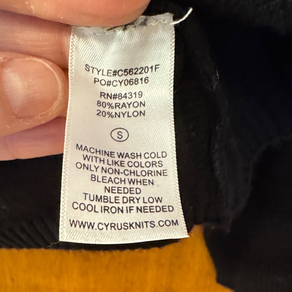 Cyrus Elegant Black Crew Neck Sweater - Picture 6 of 8